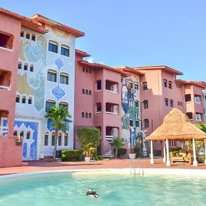 Selina Laguna Zone Cancún